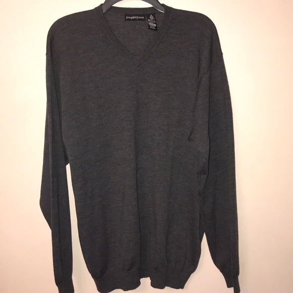 Like new, Dark Grey 💯% Wool v neck sweater - Picture 1 of 7